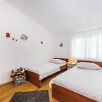 Three-bedroom In * Maslenica