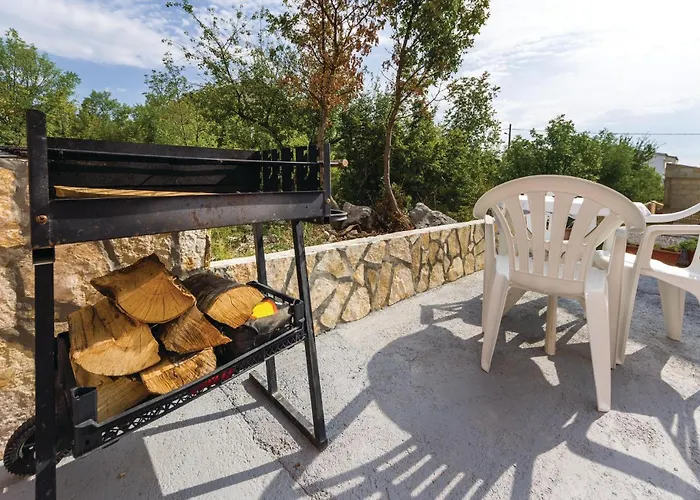 Three-bedroom In * Maslenica